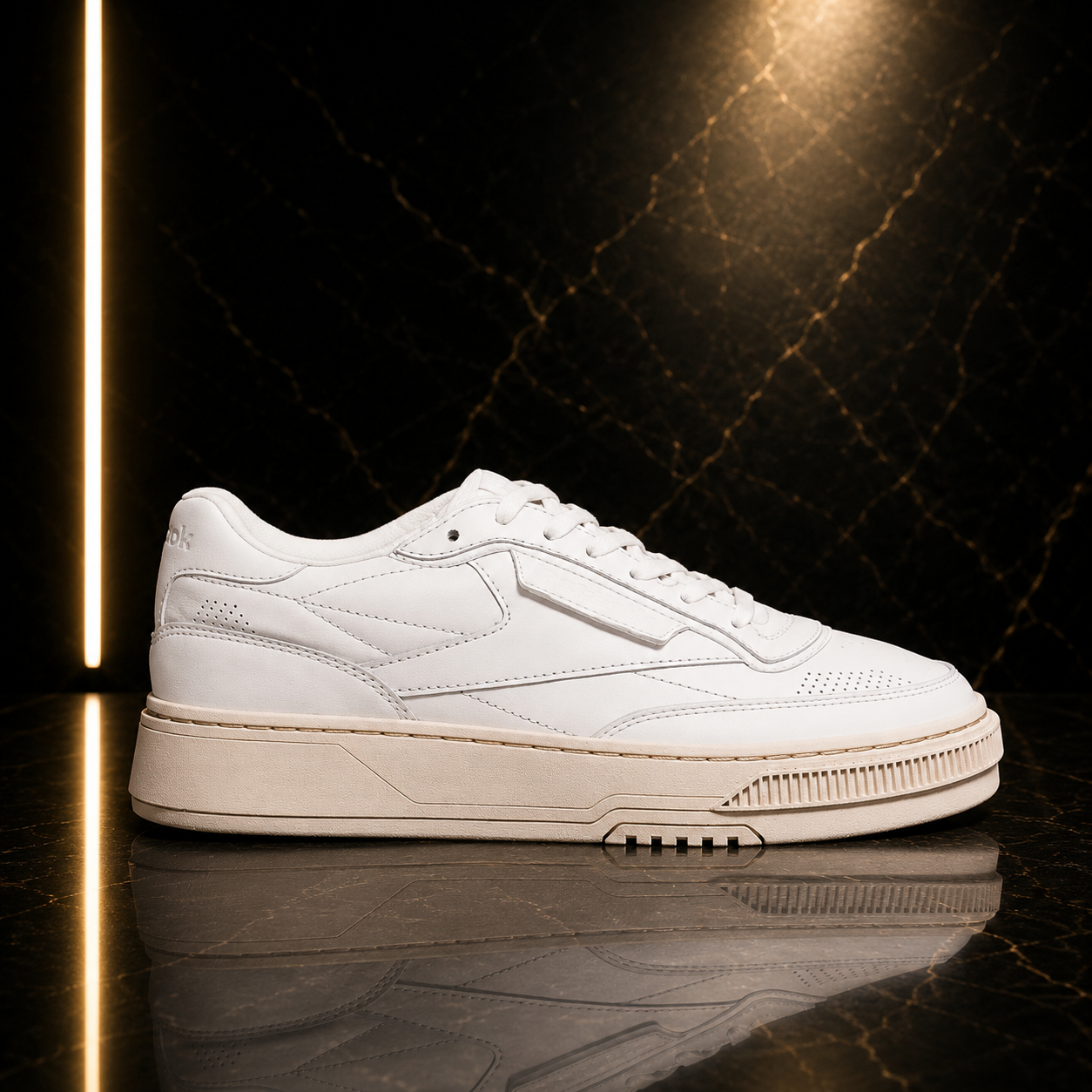 Reebok Men's Low Top Leather Sneaker — White